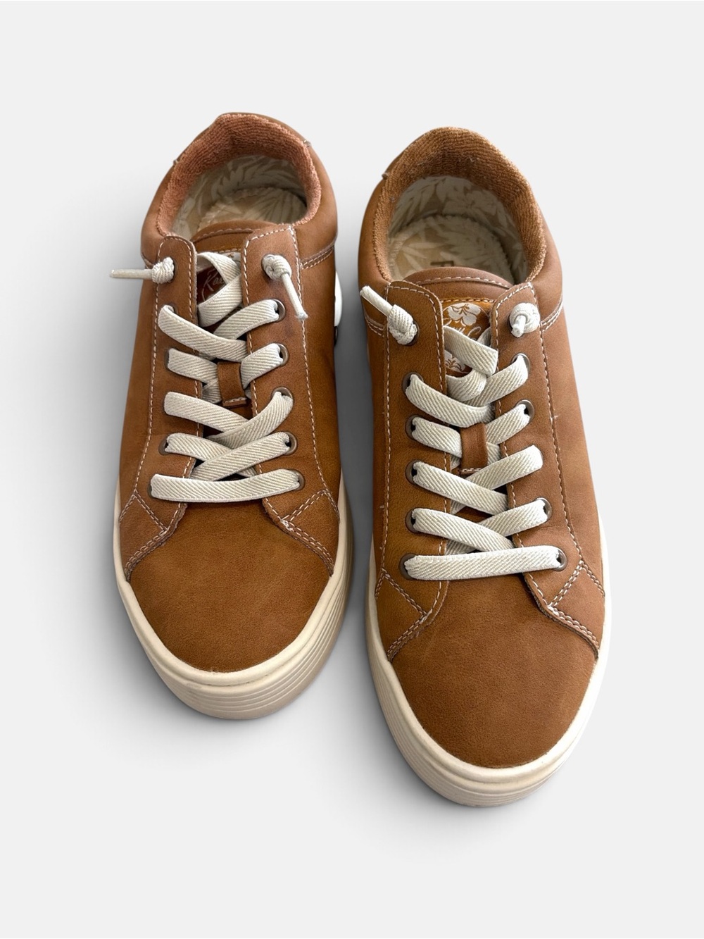 Roxy Tan Suede-Look Lace-Up Platform Sneakers with Cream Laces. Size 7.5 women